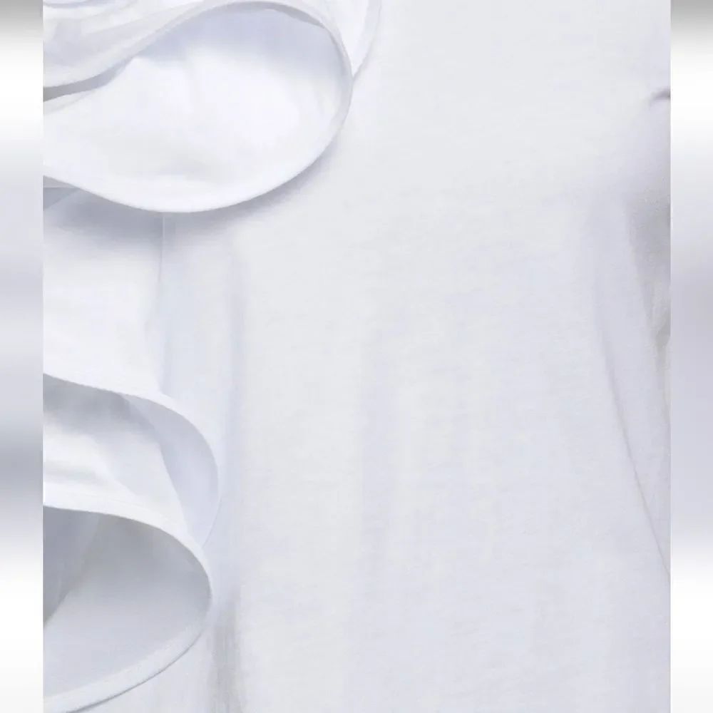 Berna ruffle t-shirt New M - Picture 12 of 12